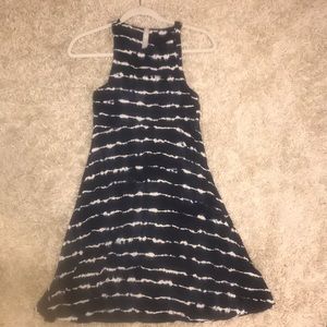 ATHLETA tie-dye navy blue and white striped